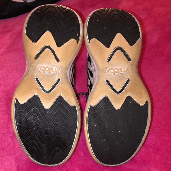 Snibbs Orbit Snow Leopard Sneakers - Picture 5 of 7